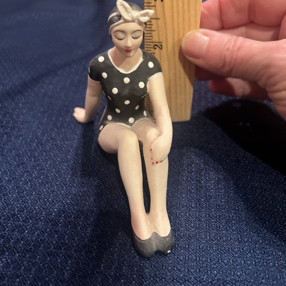 Retro Bathing Beauty 1920’s Flapper in Blue & White Polka Dot Swimsuit and Cap - Picture 3 of 5